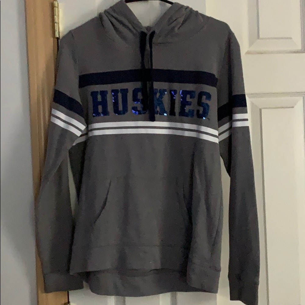 VS Pink UCONN huskies hoodie